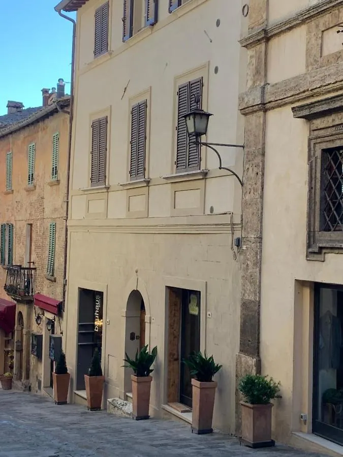 Stefania Townhouse Apartment Montepulciano Italy